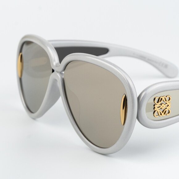 Loewe X PAULA'S IBIZA Women Sunglasses White Gold Mirror Pilot LW40132I 24C - Picture 4 of 11
